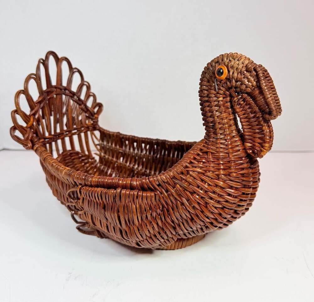 Vintage Wicker Rattan Turkey Shaped Bread Basket Thanksgiving Centerpiece